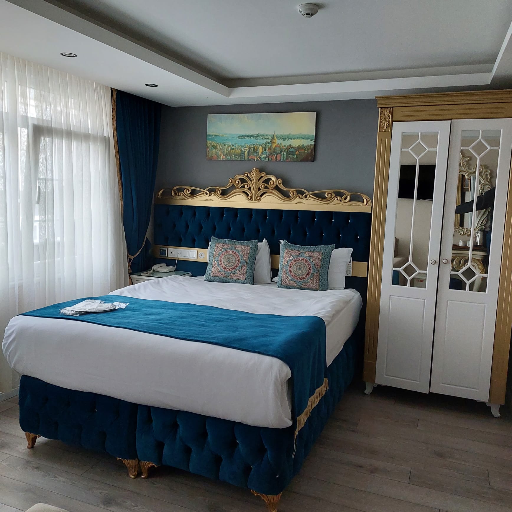 istanpolis hotel